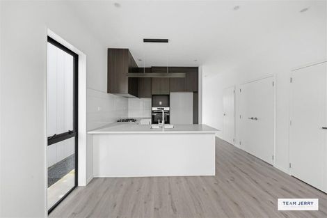 Photo of property in 137 Grove Road, Papakura, 2110