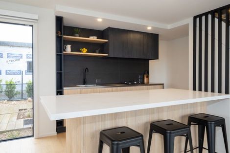 Photo of property in 203 Lake Hood Drive, Huntingdon, Ashburton, 7774