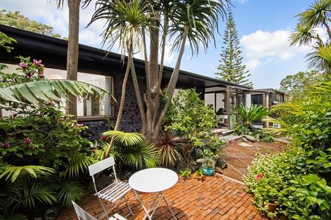 Photo of property in 3/41 Rawhiti Road, One Tree Hill, Auckland, 1061