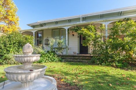 Photo of property in 326 Heatherlea Road East, Levin, 5571