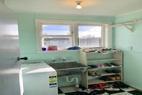 Photo of property in 10 Primrose Street, Northcote, Christchurch, 8052