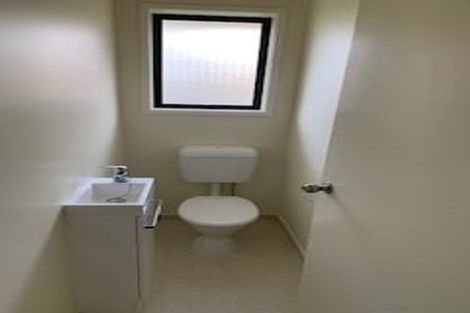 Photo of property in 6 Claywest Place, Glen Eden, Auckland, 0602