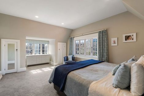 Photo of property in 84 Bolton Street, Kelburn, Wellington, 6012