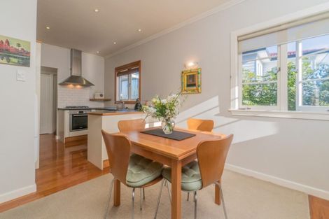 Photo of property in 29 Horotutu Road, Greenlane, Auckland, 1061