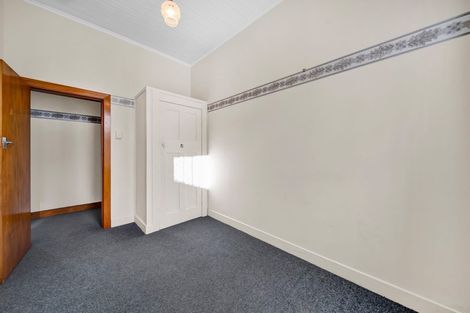Photo of property in 10 Burns Street, Hawera, 4610