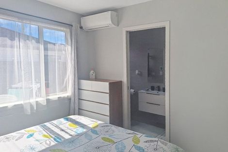 Photo of property in 45 Vinistra Road, Kumeu, 0810