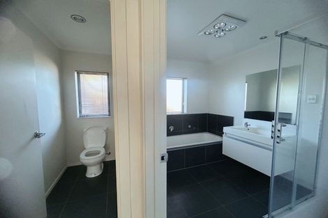 Photo of property in 19 Wessex Place, Rototuna North, Hamilton, 3210