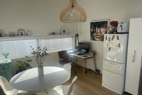 Photo of property in 23/2 Onslow Road, Khandallah, Wellington, 6035