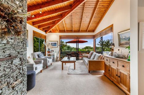 Photo of property in 3 Park Rise, Campbells Bay, Auckland, 0630