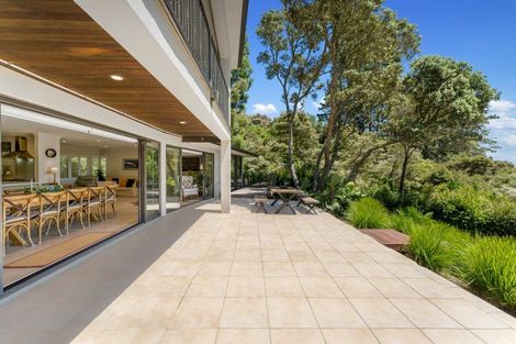 Photo of property in 586 Whitford Road, Whitford, Howick, 2571