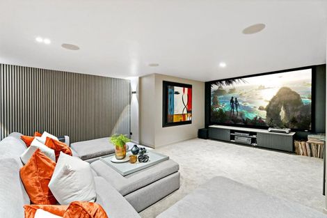 Photo of property in 18a Tiri Road, Milford, Auckland, 0620