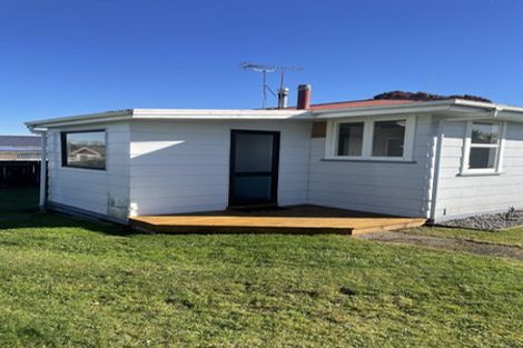 Photo of property in 8 Matata Place, Tokoroa, 3420