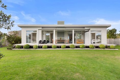 Photo of property in 598 Waterways Parade, Pauanui, Hikuai, 3579