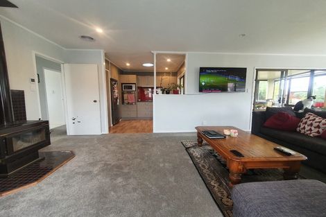 Photo of property in 1 Oakmont Place, Wattle Downs, Auckland, 2103