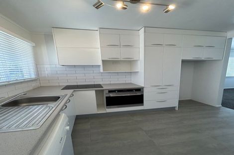 Photo of property in 17 Tui Glen Road, Birkenhead, Auckland, 0626