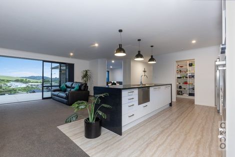 Photo of property in 104 Solan Drive, Waimauku, 0812