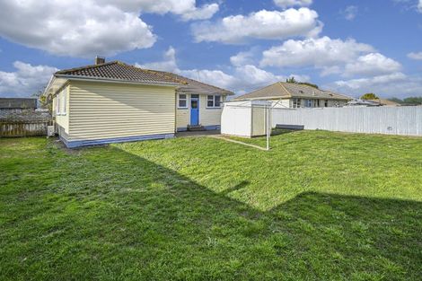 Photo of property in 35 Peterhead Avenue, Flaxmere, Hastings, 4120