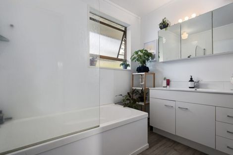 Photo of property in 16b Highfield Crescent, Brookfield, Tauranga, 3110