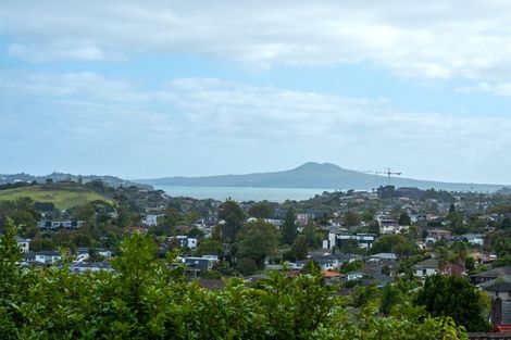 Photo of property in 80 Highland Park Drive, Highland Park, Auckland, 2010