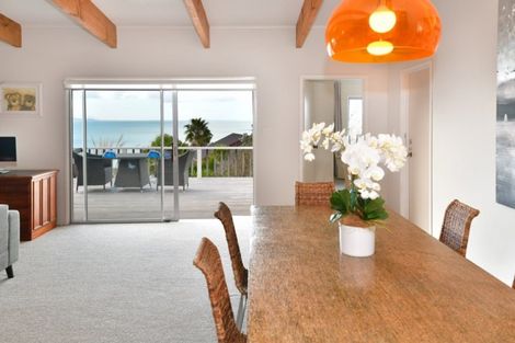 Photo of property in 98 Vipond Road, Stanmore Bay, Whangaparaoa, 0932