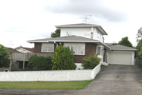 Photo of property in 27 Petrel Place, Massey, Auckland, 0614
