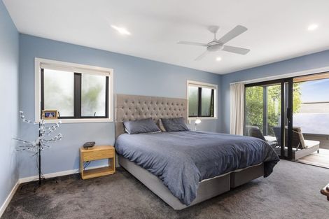 Photo of property in 18 House Avenue, Mangere Bridge, Auckland, 2022