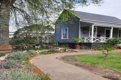 Photo of property in 123 Ahuroa Road, Waipu, 0582