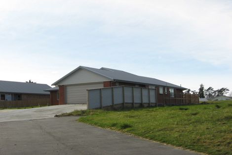 Photo of property in 28 Welsh Road, Winton, 9720