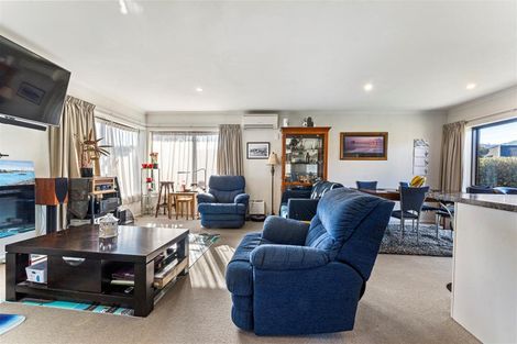 Photo of property in 17 Liverpool Terrace, Stoke, Nelson, 7011