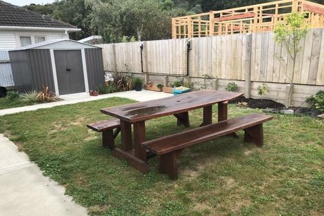 Photo of property in 217 Wellington Road, Wainuiomata, Lower Hutt, 5014