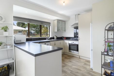 Photo of property in 73 Sutherland Road, Brookfield, Tauranga, 3110