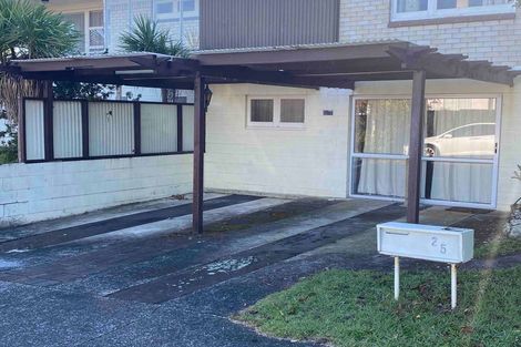 Photo of property in 25 Ellesmere Crescent, Pakuranga Heights, Auckland, 2010