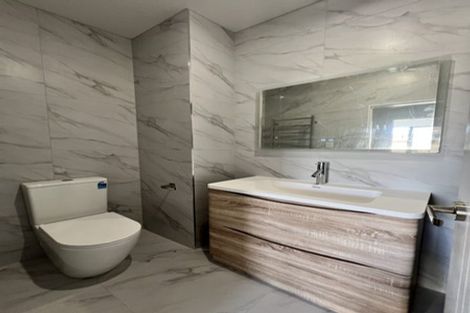 Photo of property in 28 Neretva Avenue, Massey, Auckland, 0614