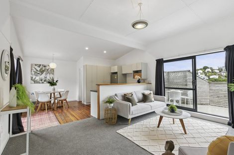 Photo of property in 18 Asquith Terrace, Brooklyn, Wellington, 6021