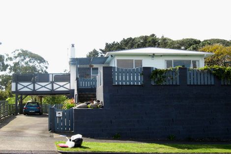 Photo of property in 16 Durham Avenue, Welbourn, New Plymouth, 4312