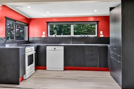 Photo of property in 80 Conway Road, Eltham, 4322