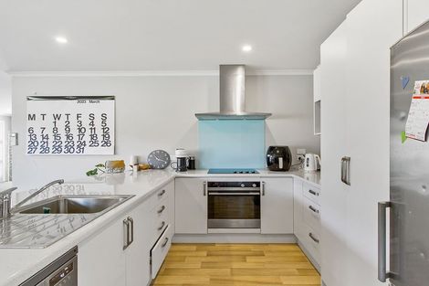 Photo of property in 16 Eric Batchelor Place, Waimate, 7924