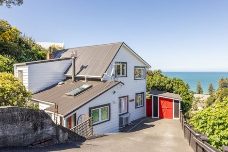 Photo of property in 3 Lucy Road, Bluff Hill, Napier, 4110