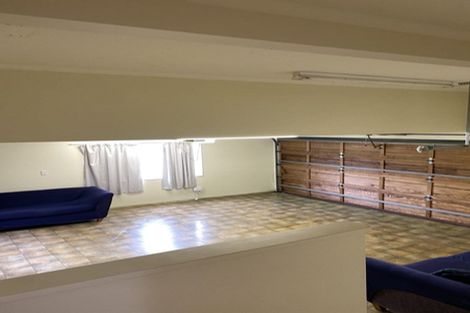 Photo of property in Chantelle Close, 44e Lavery Place, Sunnynook, Auckland, 0632