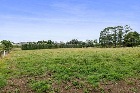 Photo of property in 25 Takiroa Street, Urenui, 4375