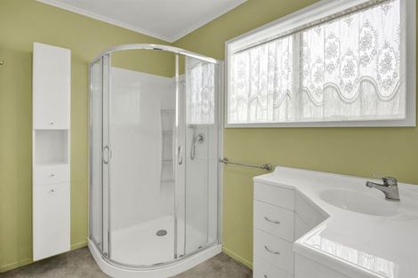 Photo of property in 18 George Street, Hawera, 4610