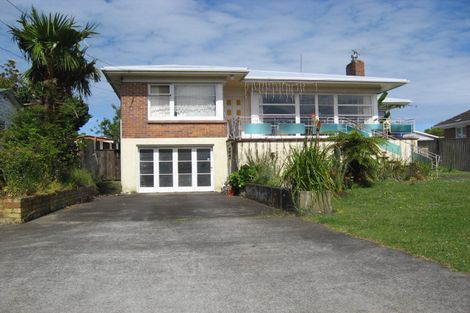 Photo of property in 8 Kohanga Road, Mangere Bridge, Auckland, 2022