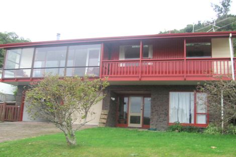 Photo of property in 8 Hibiscus Grove, Maungaraki, Lower Hutt, 5010
