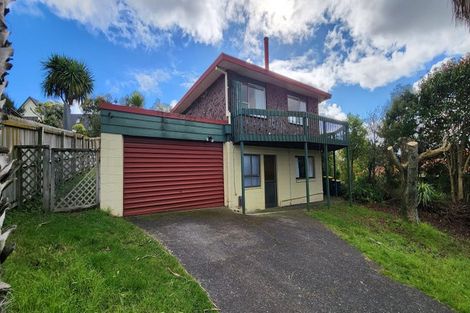 Photo of property in 2/54 Redwing Street, Browns Bay, Auckland, 0630