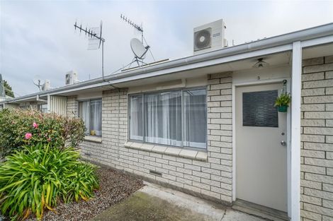 Photo of property in 8 Dahlia Street, Palmerston North, 4410
