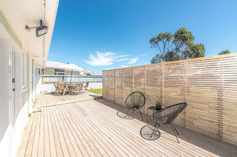 Photo of property in 5 Raupo Street, Castlecliff, Whanganui, 4501