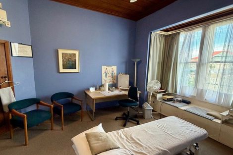 Photo of property in 102 Wellesley Road, Napier South, Napier, 4110