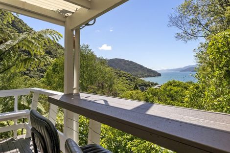 Photo of property in 51 Tirimoana Terrace, Anakiwa, Picton, 7281