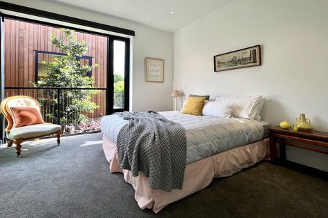 Photo of property in 35 Poynder Avenue, Merivale, Christchurch, 8014