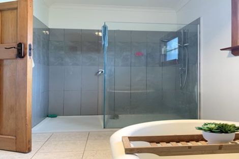 Photo of property in 17 Thackeray Street, Saint Andrews, 7988